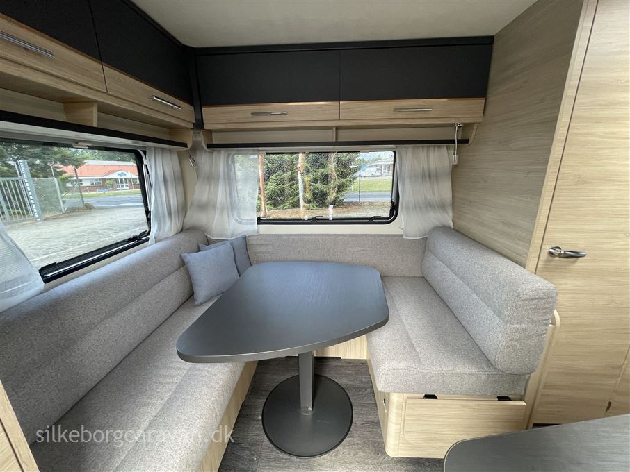 Caravelair Antares Titanium 430